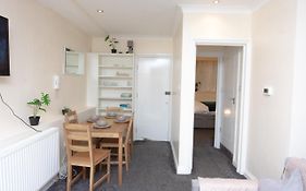 Evergreen Apartments-Flat 7, London